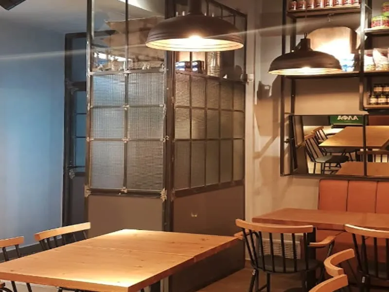 Ο χώρος του Pizza Greca